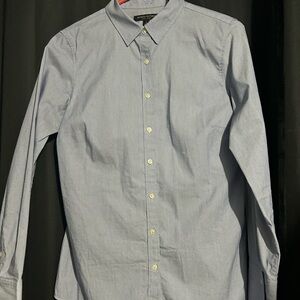Banana Republic Light Blue Oxford Dress Shirt - women’s